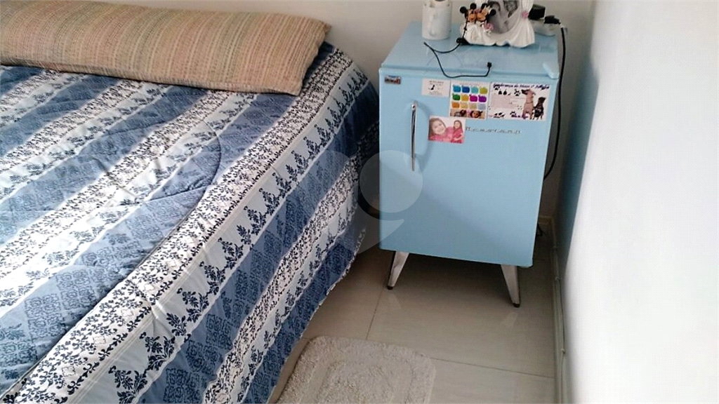 APARTAMENTO em VILA VENDITTI