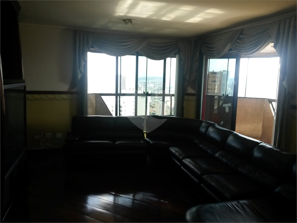 APARTAMENTO em SANTANA
