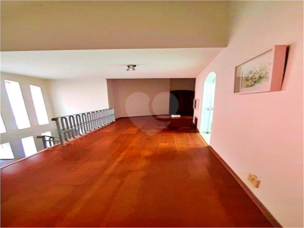 Casa à venda com 4 quartos, 360m² - Foto 26