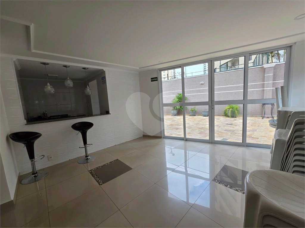 APARTAMENTO em SANTANA