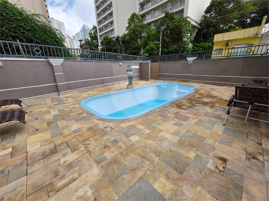 APARTAMENTO em SANTANA