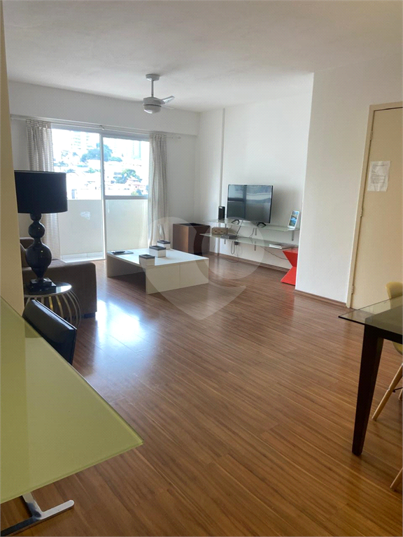 APARTAMENTO em SANTANA