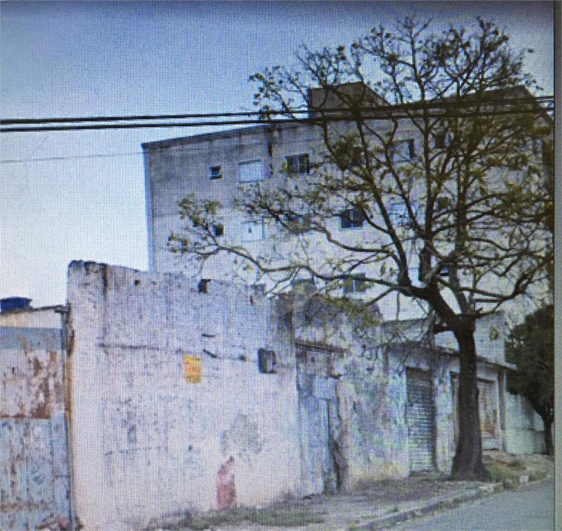 Terreno em Guarulhos com projeto aprovado para construção de prédio com 40 apartamentos.