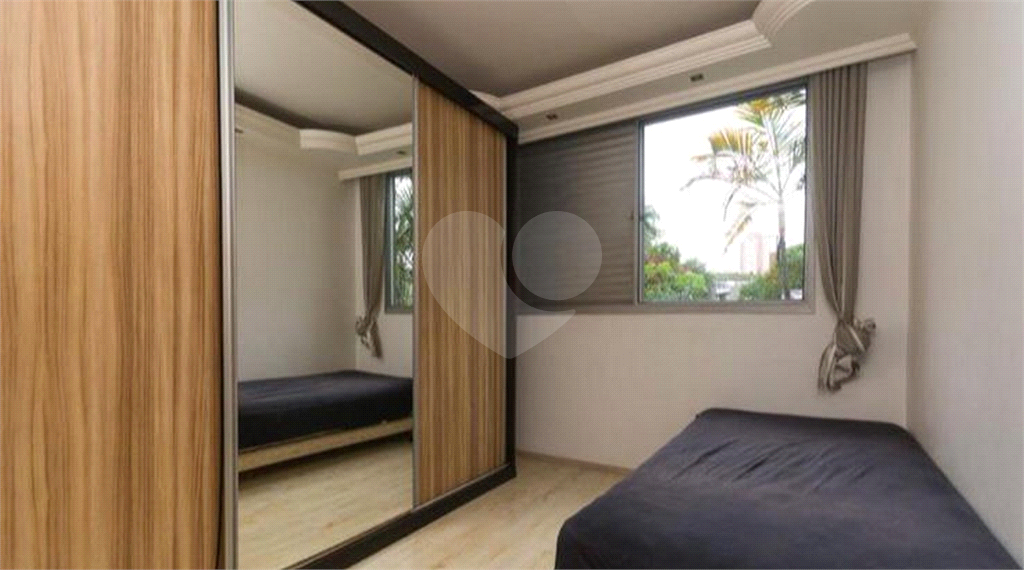 APARTAMENTO em VILA MASCOTE