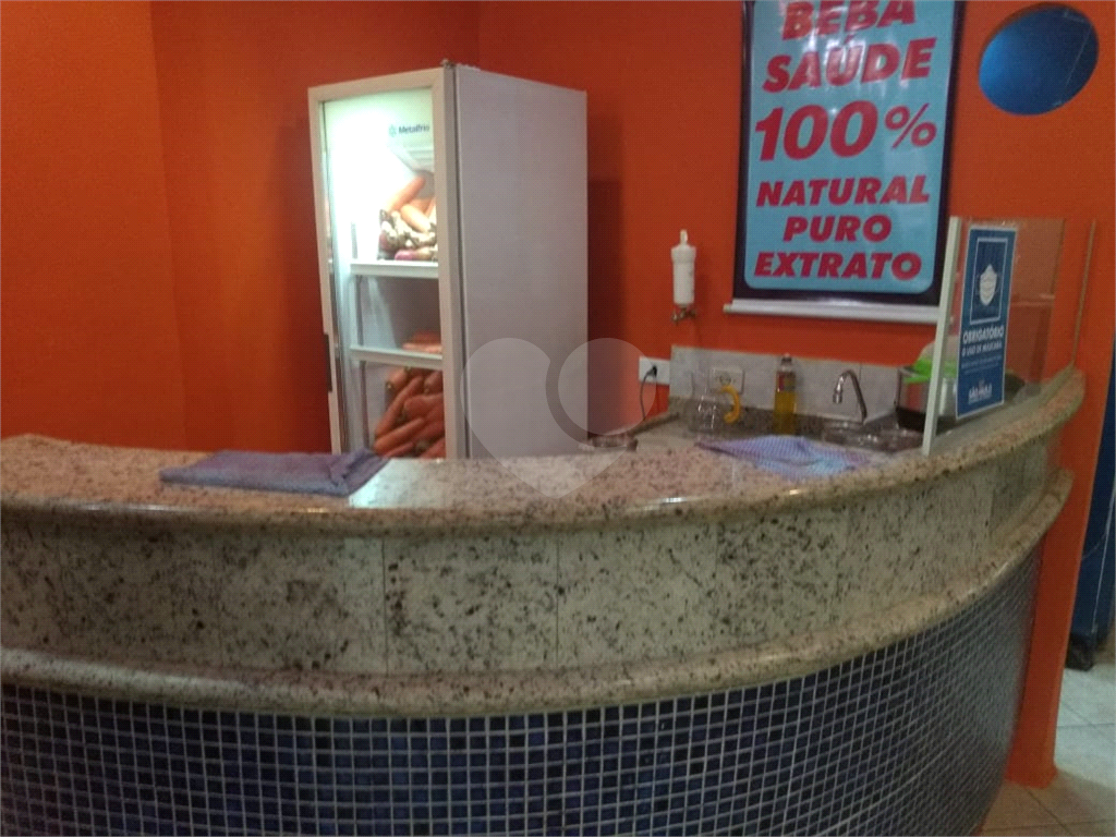 Excelente loja para locação no centro da cidade, próxima às estações República e Anhangabaú do metrô