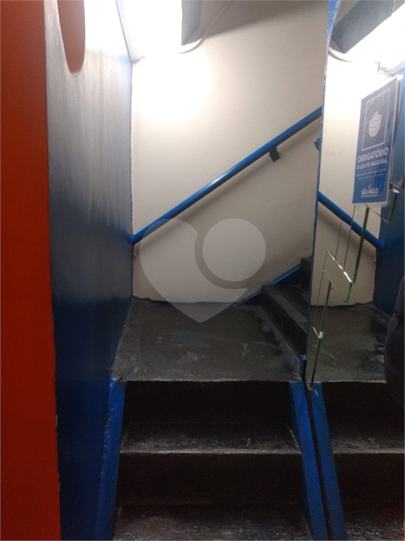 Excelente loja para locação no centro da cidade, próxima às estações República e Anhangabaú do metrô