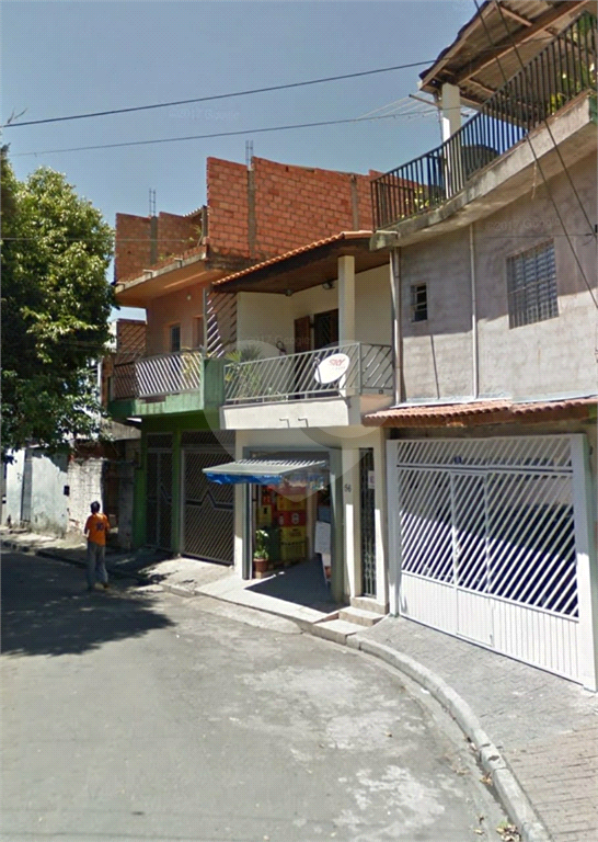 Sobrado residencial e comercial