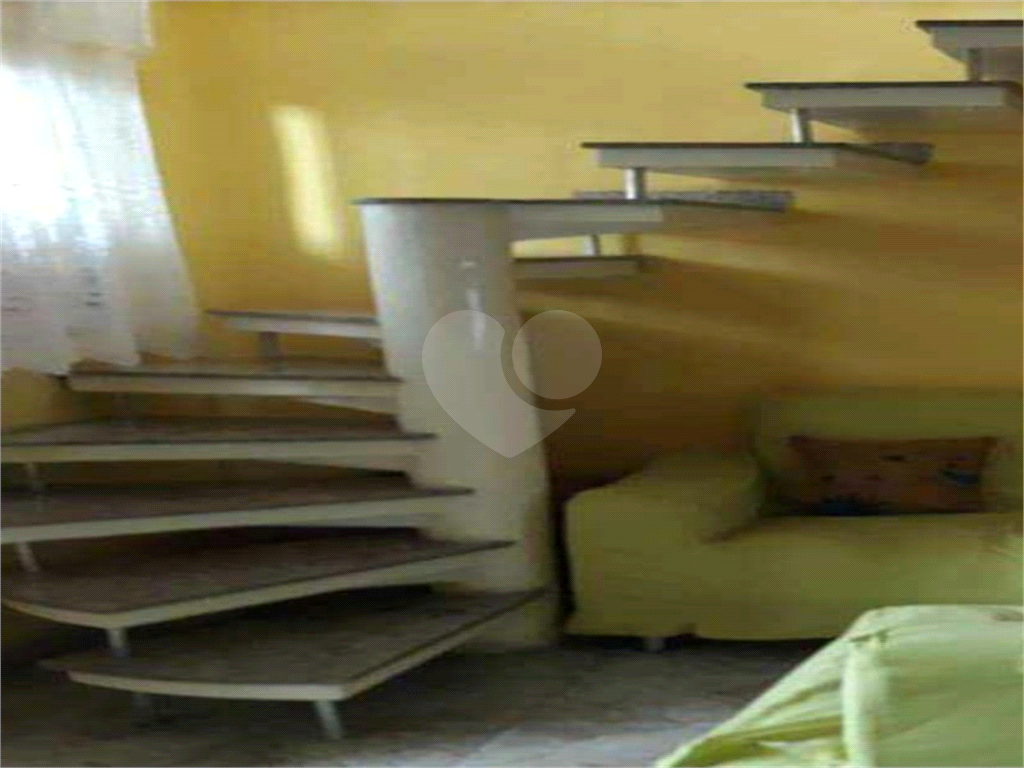 Sobrado residencial e comercial