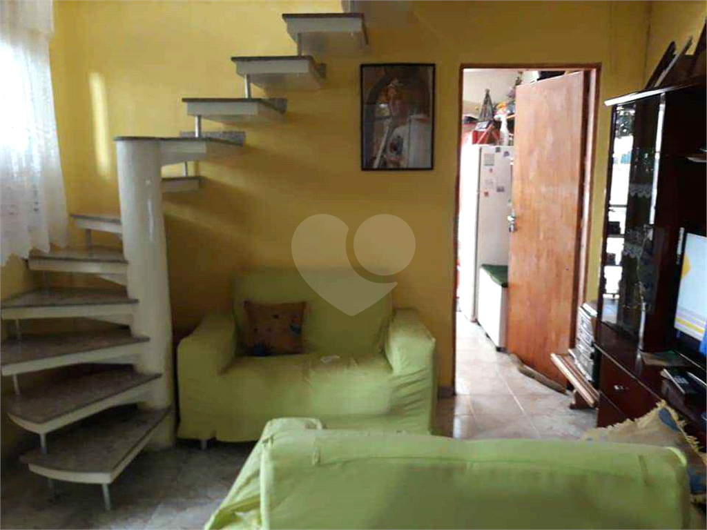 Sobrado residencial e comercial