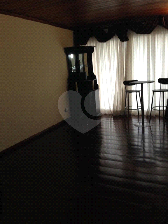Apartamento na Vila Mascote