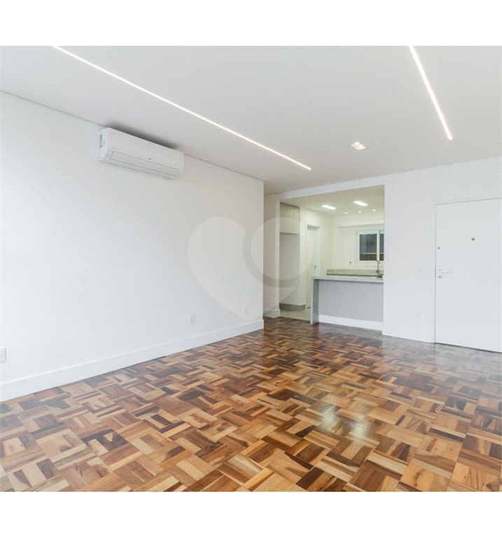 Apartamento à venda no JARDIM PAULISTA com 130 m²