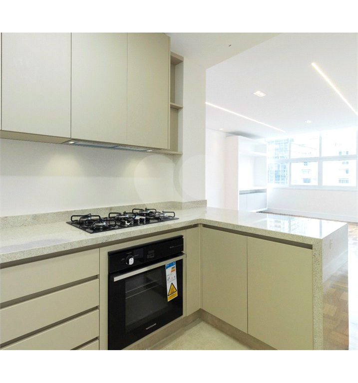 Apartamento à venda no JARDIM PAULISTA com 130 m²