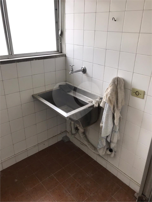APARTAMENTO em SANTANA
