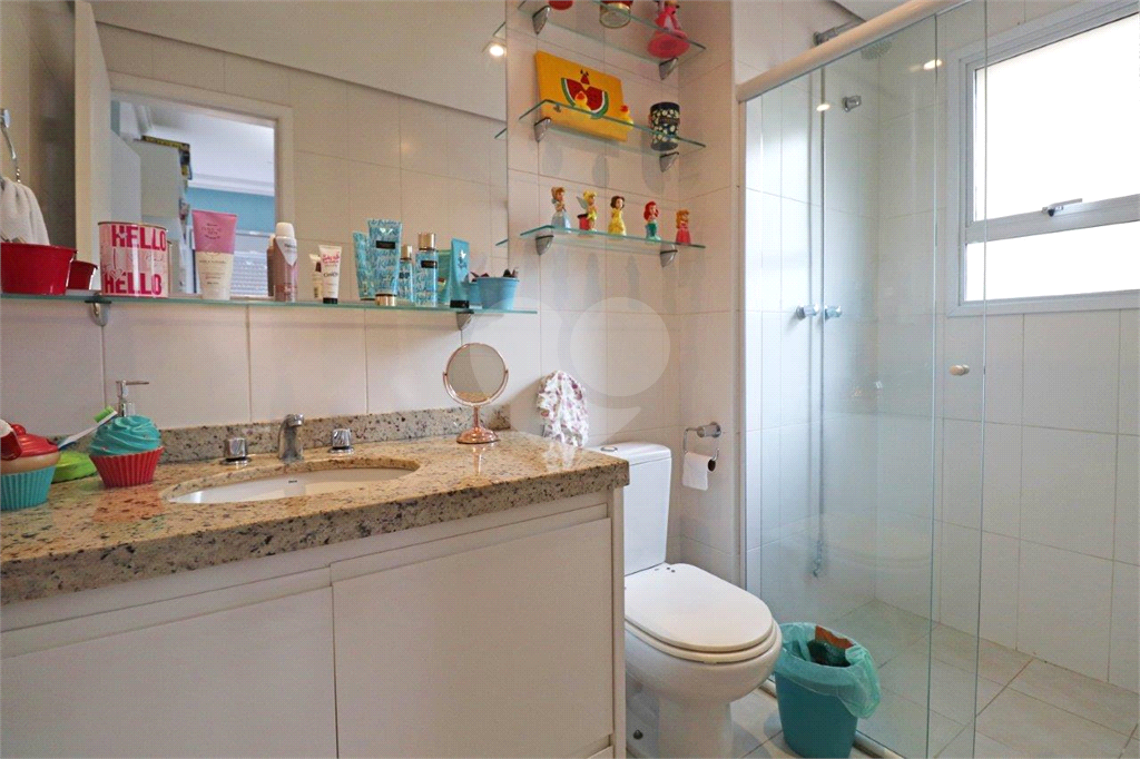 Imóvel de 153m² 3 suítes, sala de estar ampla com 2 ambientes, 3 vagas condomínio clube Vila Romana