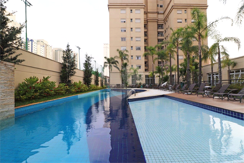 Imóvel de 153m² 3 suítes, sala de estar ampla com 2 ambientes, 3 vagas condomínio clube Vila Romana