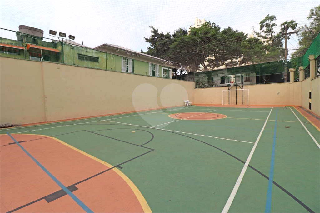Imóvel de 153m² 3 suítes, sala de estar ampla com 2 ambientes, 3 vagas condomínio clube Vila Romana
