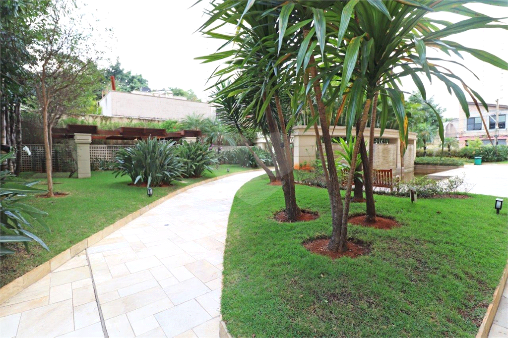 Imóvel de 153m² 3 suítes, sala de estar ampla com 2 ambientes, 3 vagas condomínio clube Vila Romana