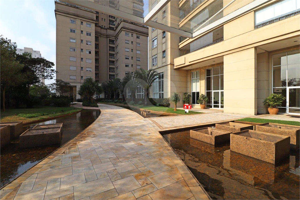 Imóvel de 153m² 3 suítes, sala de estar ampla com 2 ambientes, 3 vagas condomínio clube Vila Romana