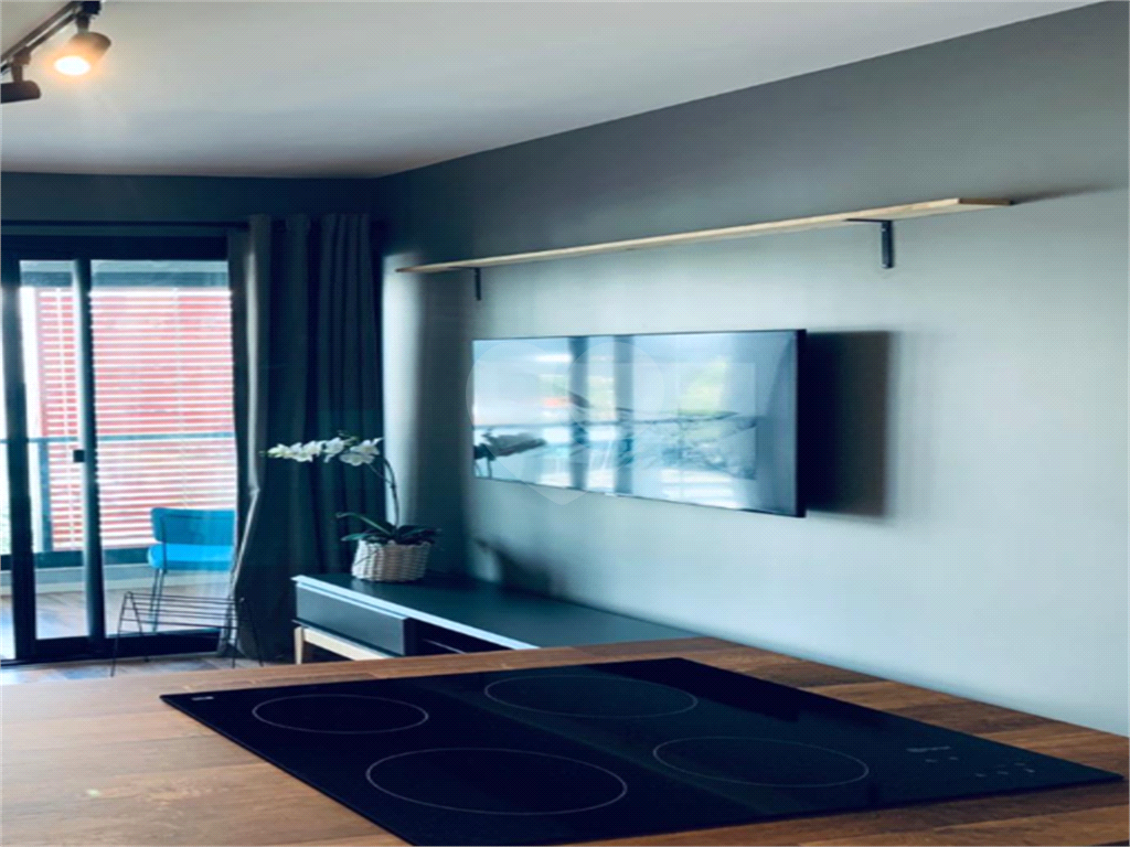 APARTAMENTO em CAMPO BELO