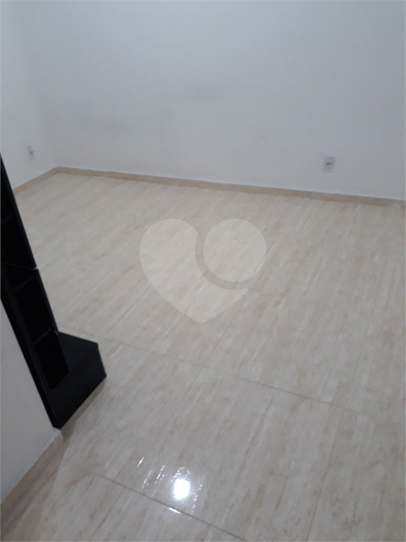 APARTAMENTO em BOM RETIRO