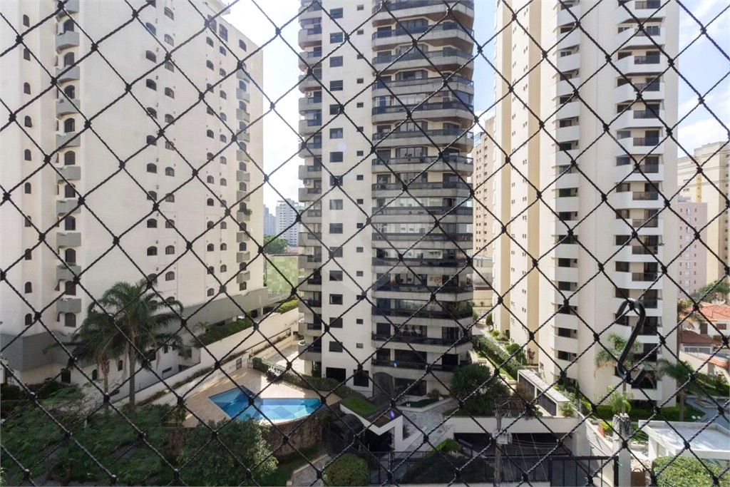 APARTAMENTO em SANTANA