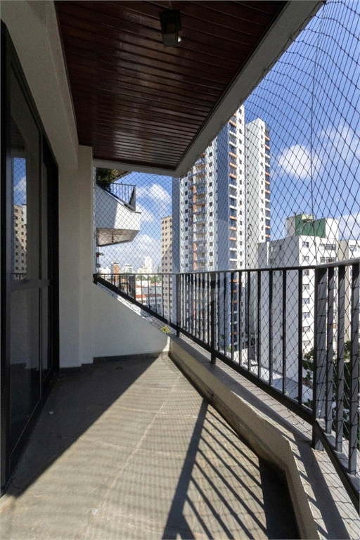 APARTAMENTO em SANTANA