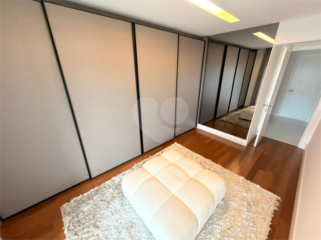 Apartamento The Point | 297m² | 4 Suítes | 5 Vagas | Lazer e Varanda Gourmet