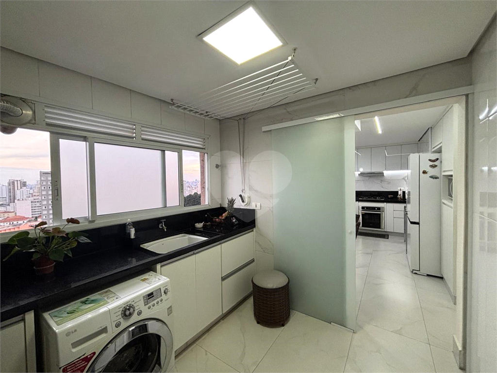 Apartamento, 4 dormitórios, 3 suítes, 4 vagas, varanda Gourmet