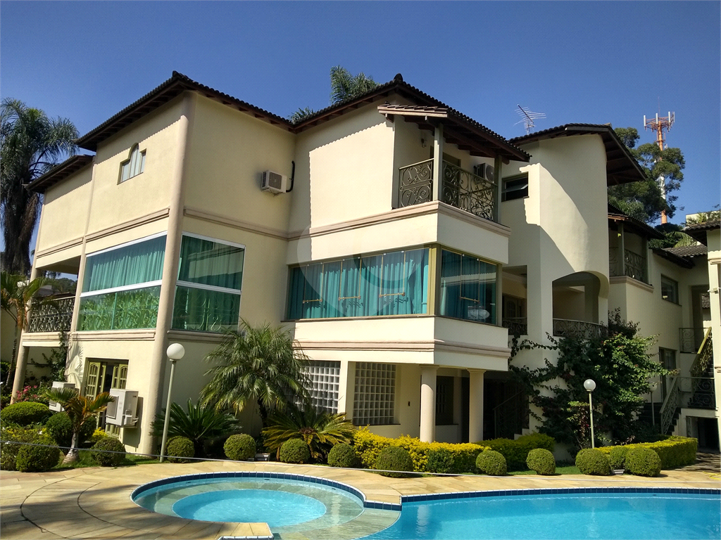 Sobrado alto padrão com 1350m² de terreno