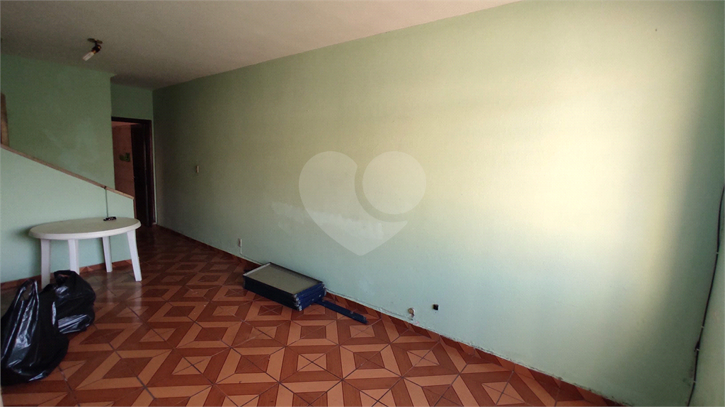 Sobrado à venda com 3 quartos, 150m² - Foto 2