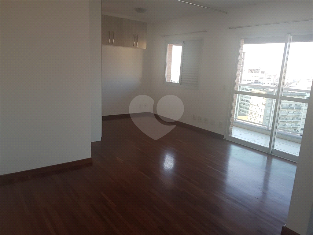 APARTAMENTO em HIGIENÓPOLIS