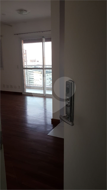 APARTAMENTO em HIGIENÓPOLIS