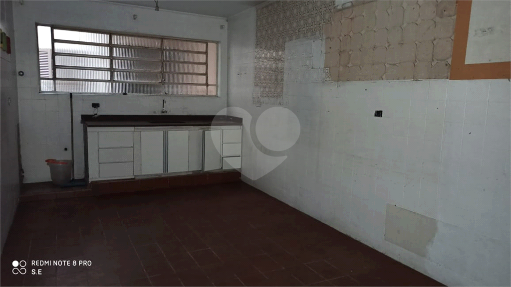 Prédio comercial na Maria Amália Lopes de Azevedo com 290 m² de área útil