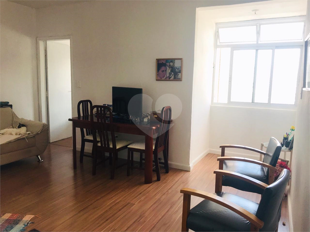 APARTAMENTO em BOM RETIRO