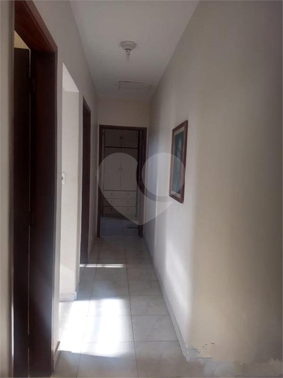 Sobrado com ótima estrutura 