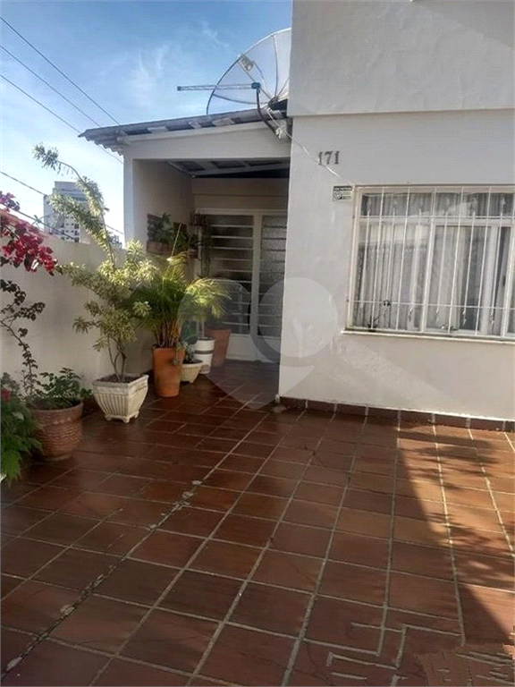 Sobrado com ótima estrutura 