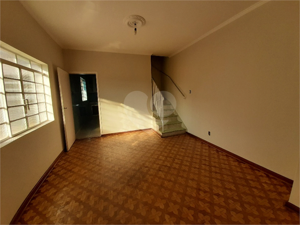 Sobrado à venda com 3 quartos, 183m² - Foto 1