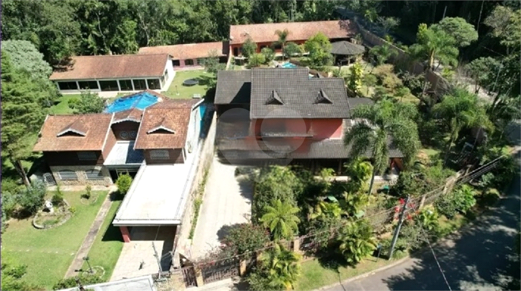 Serra da Cantareira Magnífica Casa com 1970 Metros de Terreno Aceita 70% em Permuta por Apartamento!