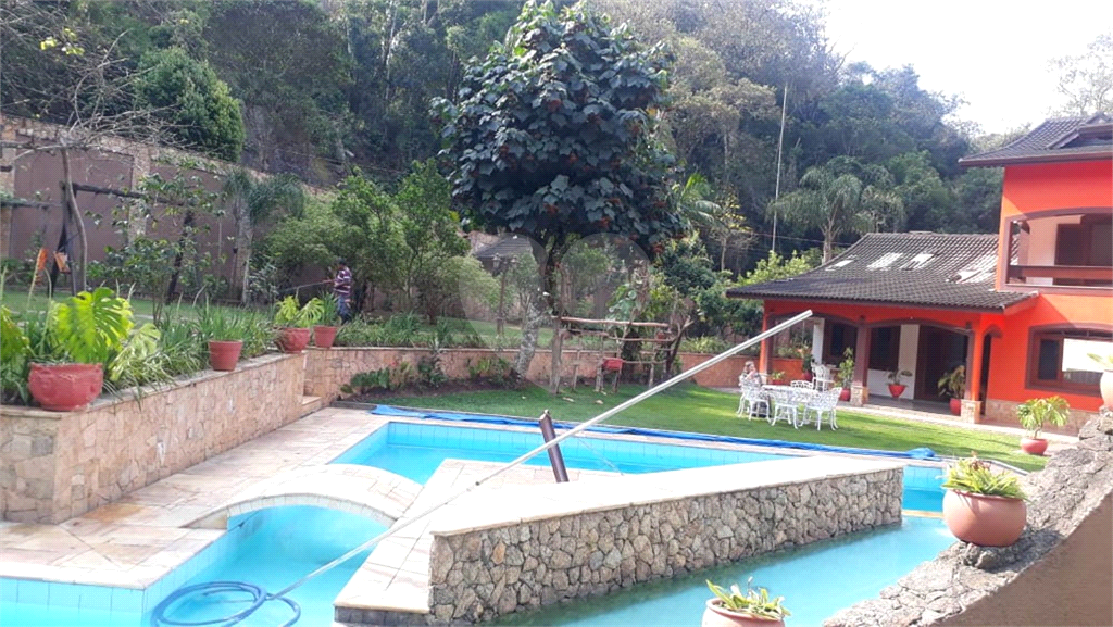 Serra da Cantareira Magnífica Casa com 1970 Metros de Terreno Aceita 70% em Permuta por Apartamento!
