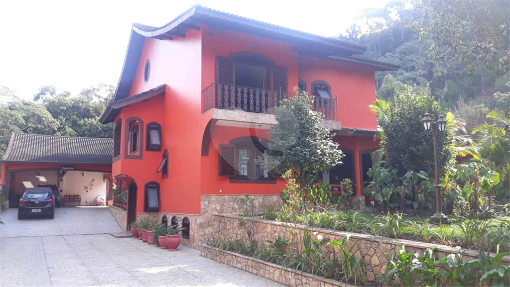 Serra da Cantareira Magnífica Casa com 1970 Metros de Terreno Aceita 70% em Permuta por Apartamento!