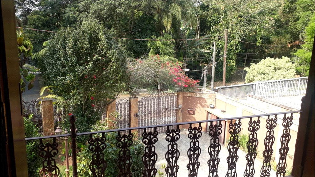 Serra da Cantareira Magnífica Casa com 1970 Metros de Terreno Aceita 70% em Permuta por Apartamento!