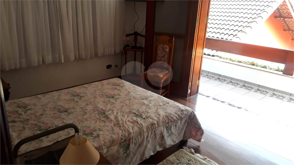 Serra da Cantareira Magnífica Casa com 1970 Metros de Terreno Aceita 70% em Permuta por Apartamento!