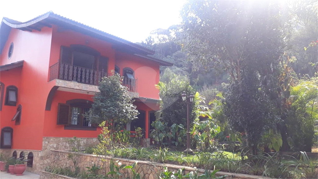 Serra da Cantareira Magnífica Casa com 1970 Metros de Terreno Aceita 70% em Permuta por Apartamento!