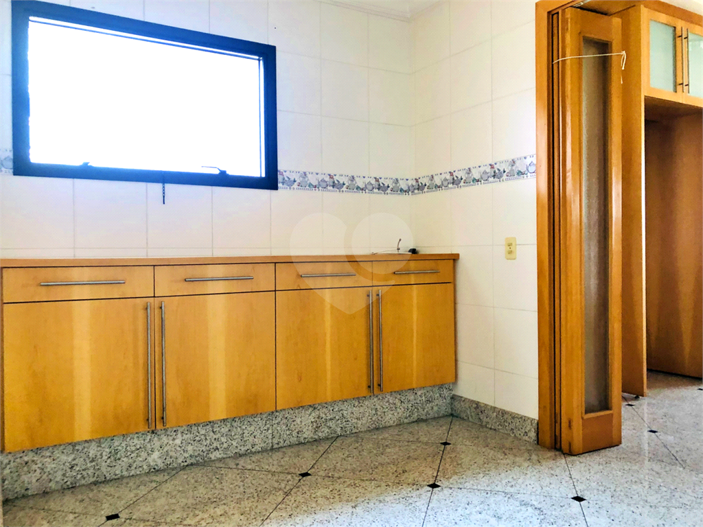 Apartamento à venda com 4 quartos, 270m² - Foto 13