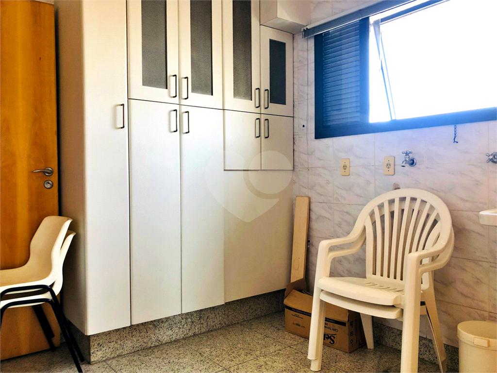 Apartamento à venda com 4 quartos, 270m² - Foto 19