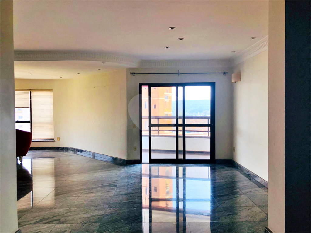 Apartamento à venda com 4 quartos, 270m² - Foto 6