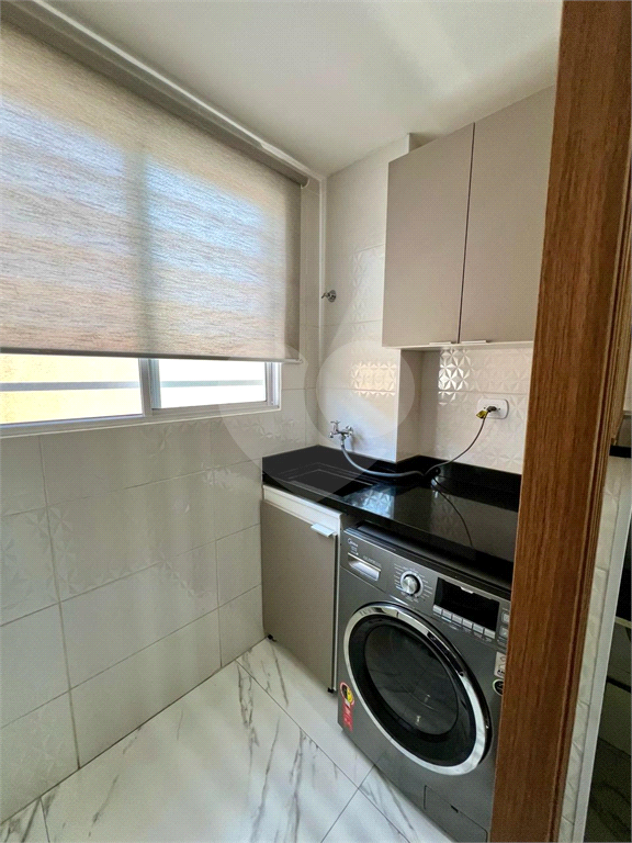 Apartamento semi novo, pronto para morar 2 dormitórios 1 vaga 