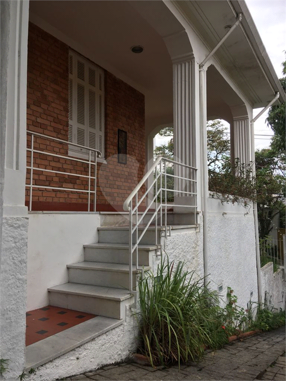 Sobrado  à venda em PERDIZES com 300 m²