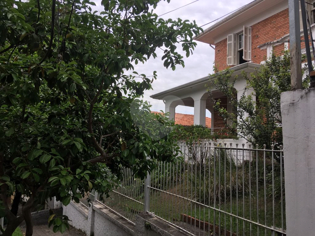 Sobrado  à venda em PERDIZES com 300 m²