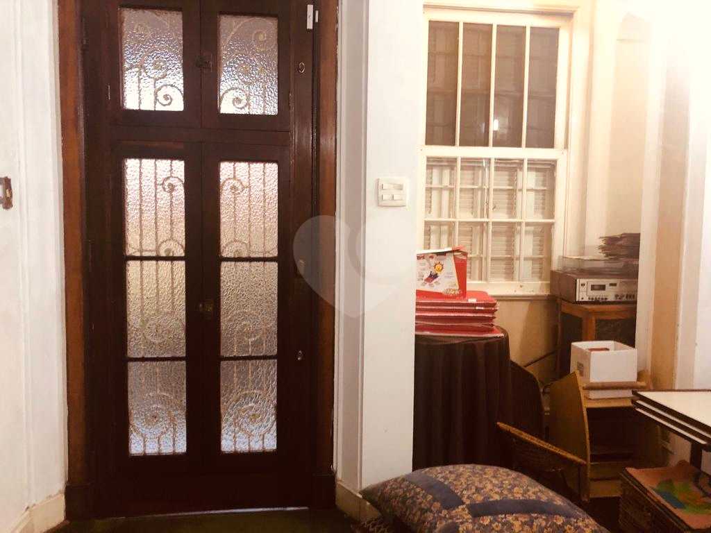 Sobrado  à venda em PERDIZES com 300 m²